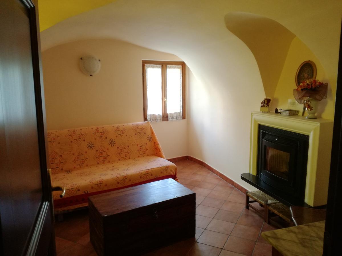 Locanda Dei Boi Vintimille Extérieur photo