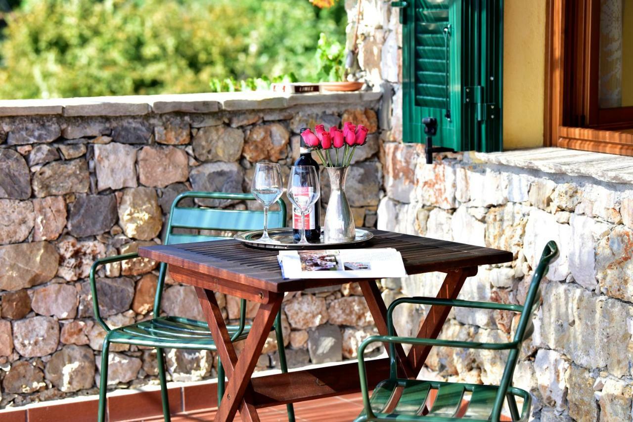 Locanda Dei Boi Vintimille Extérieur photo
