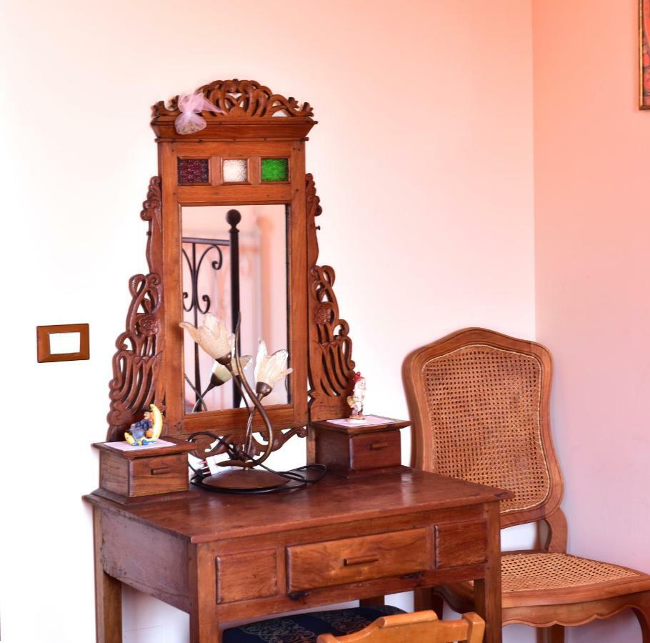 Locanda Dei Boi Vintimille Extérieur photo