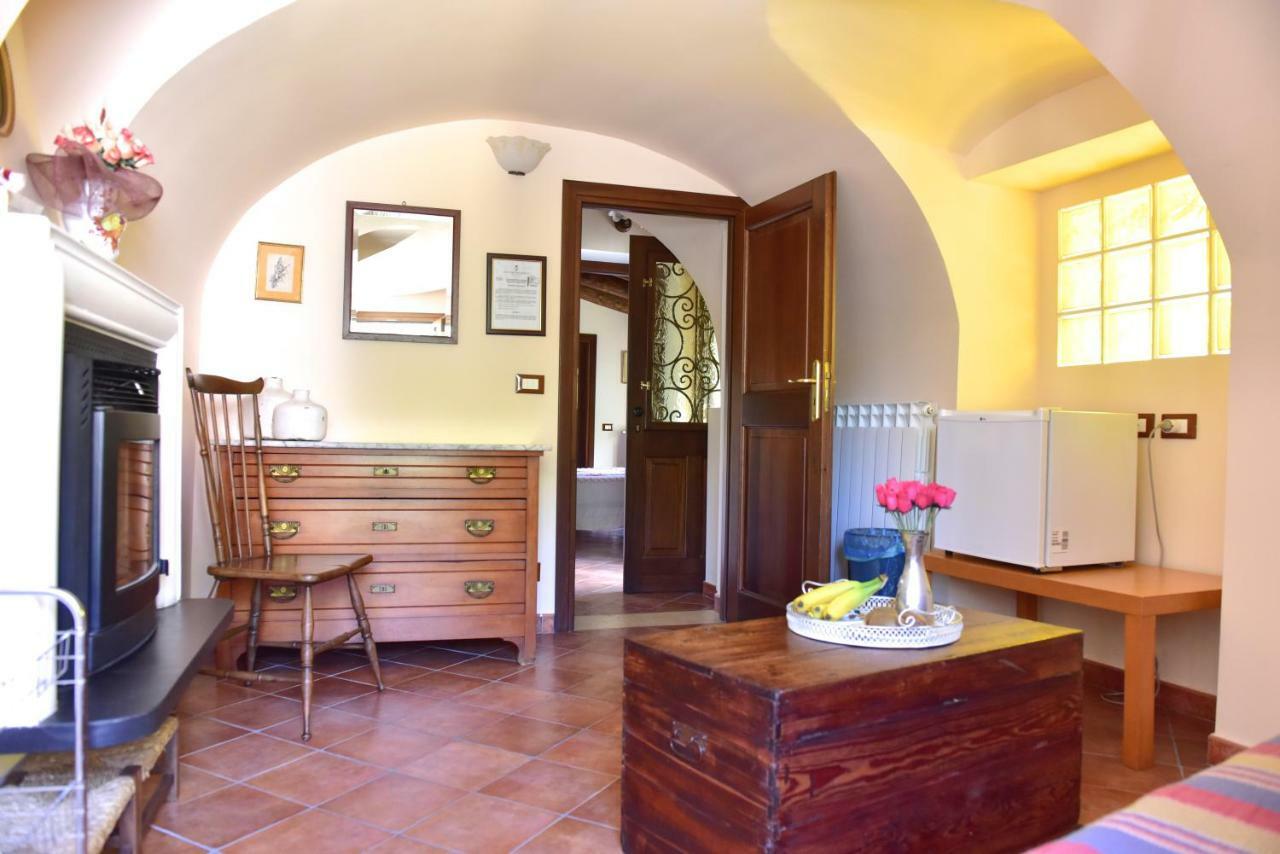 Locanda Dei Boi Vintimille Extérieur photo